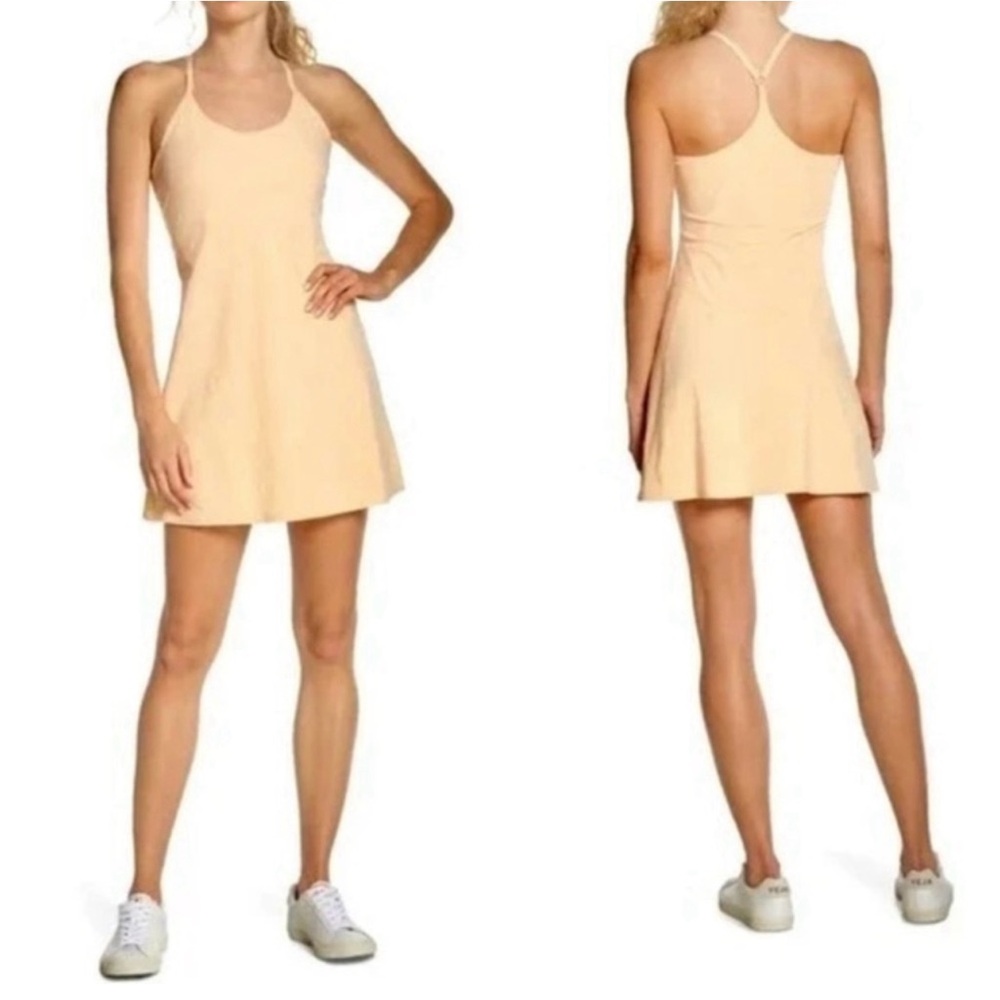 NEW Outdoor Voices The Exercise Dress Razorback Tank Athletic, Size M Peach